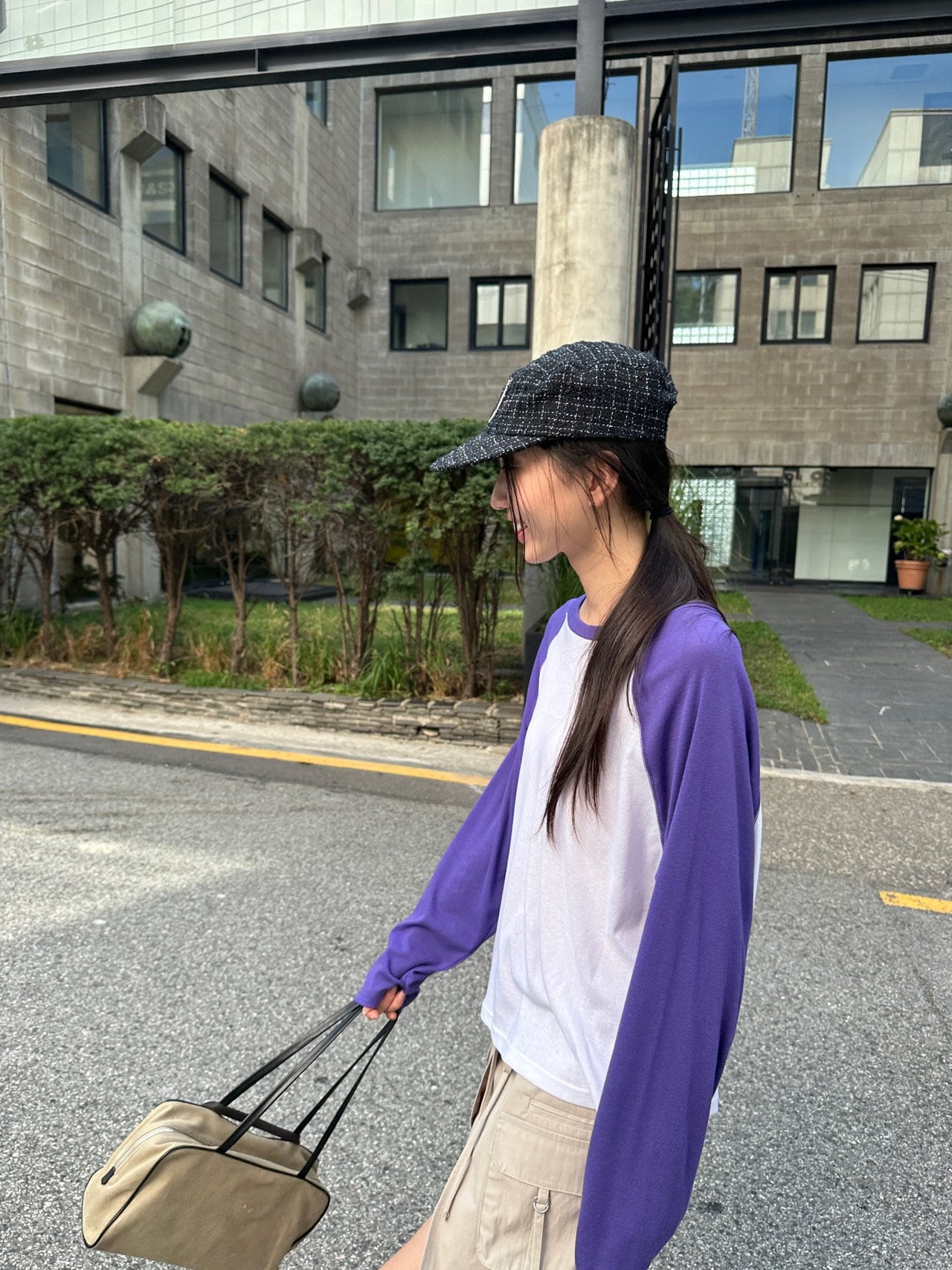 소이 배색 래글런 티셔츠