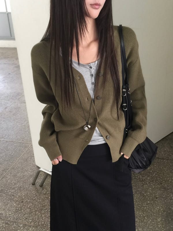 브이넥 크롭 가디건