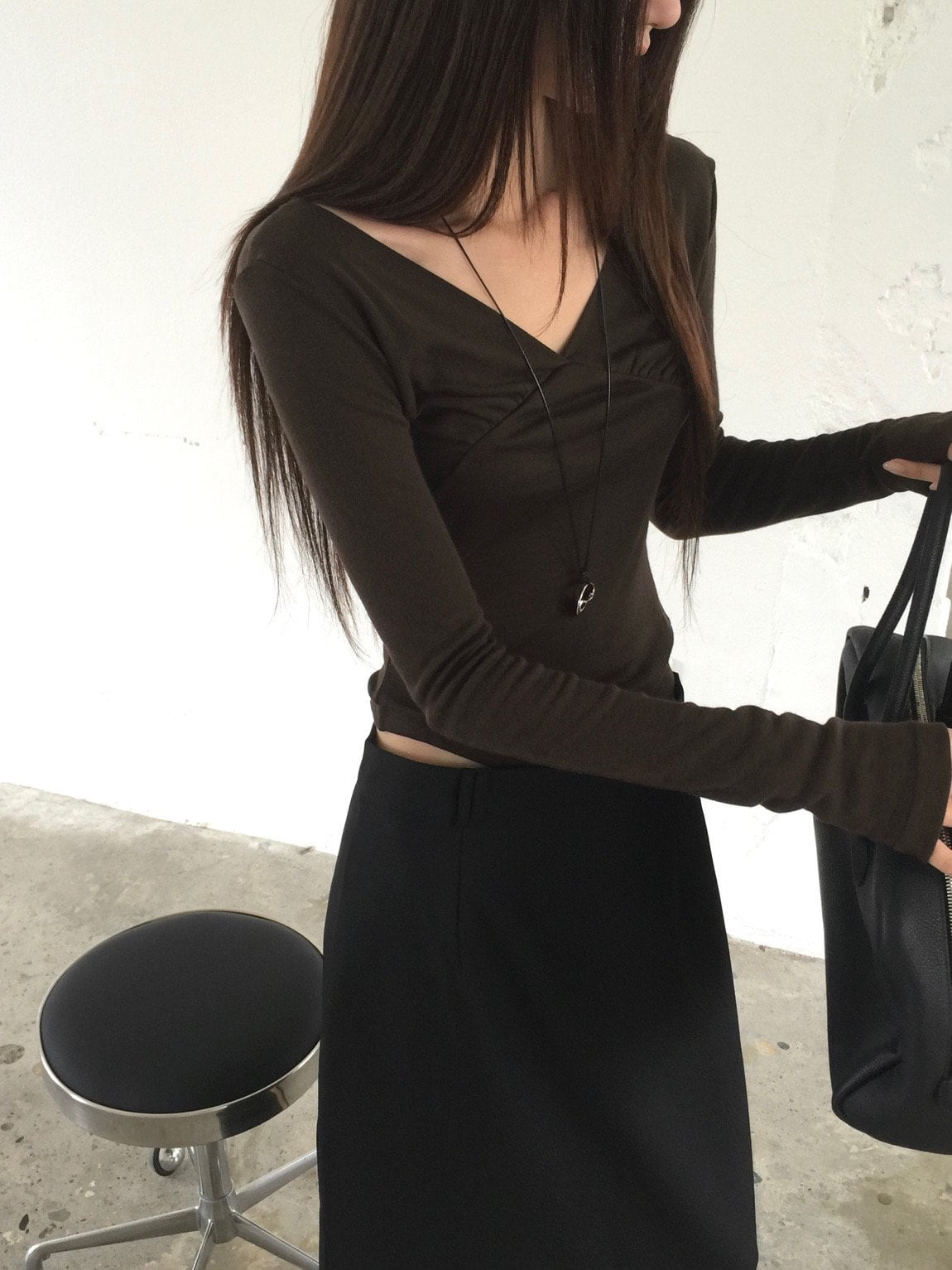크로스 랩 브이넥 크롭 긴팔티