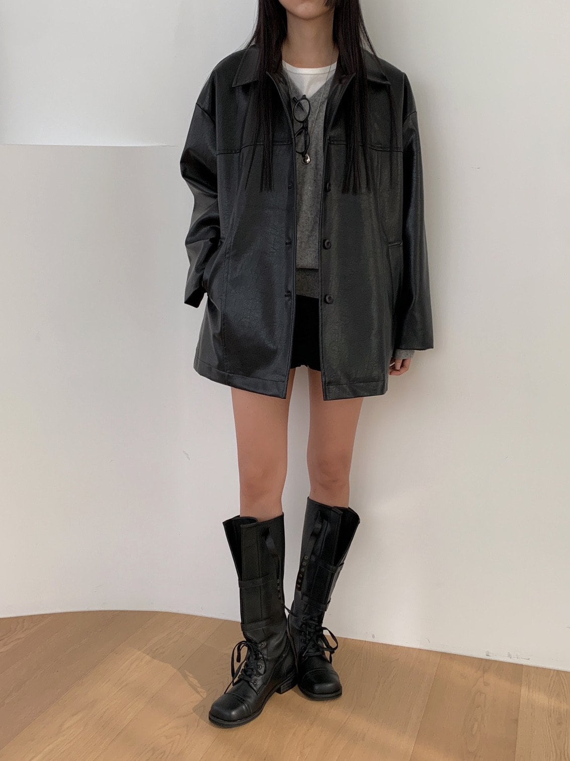 카라넥 버튼 오버핏 레더자켓