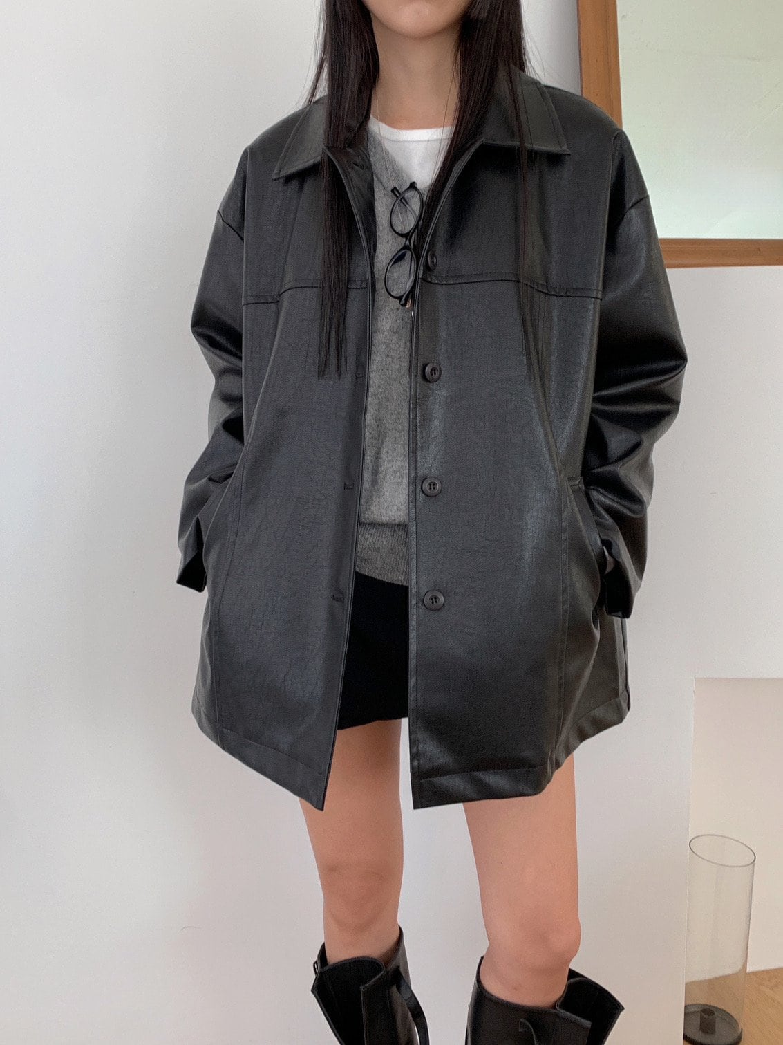 카라넥 버튼 오버핏 레더자켓